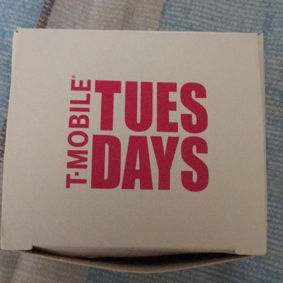 🌺 T-MOBILE TUESDAYS LED Headlamp - Picture 5 of 9